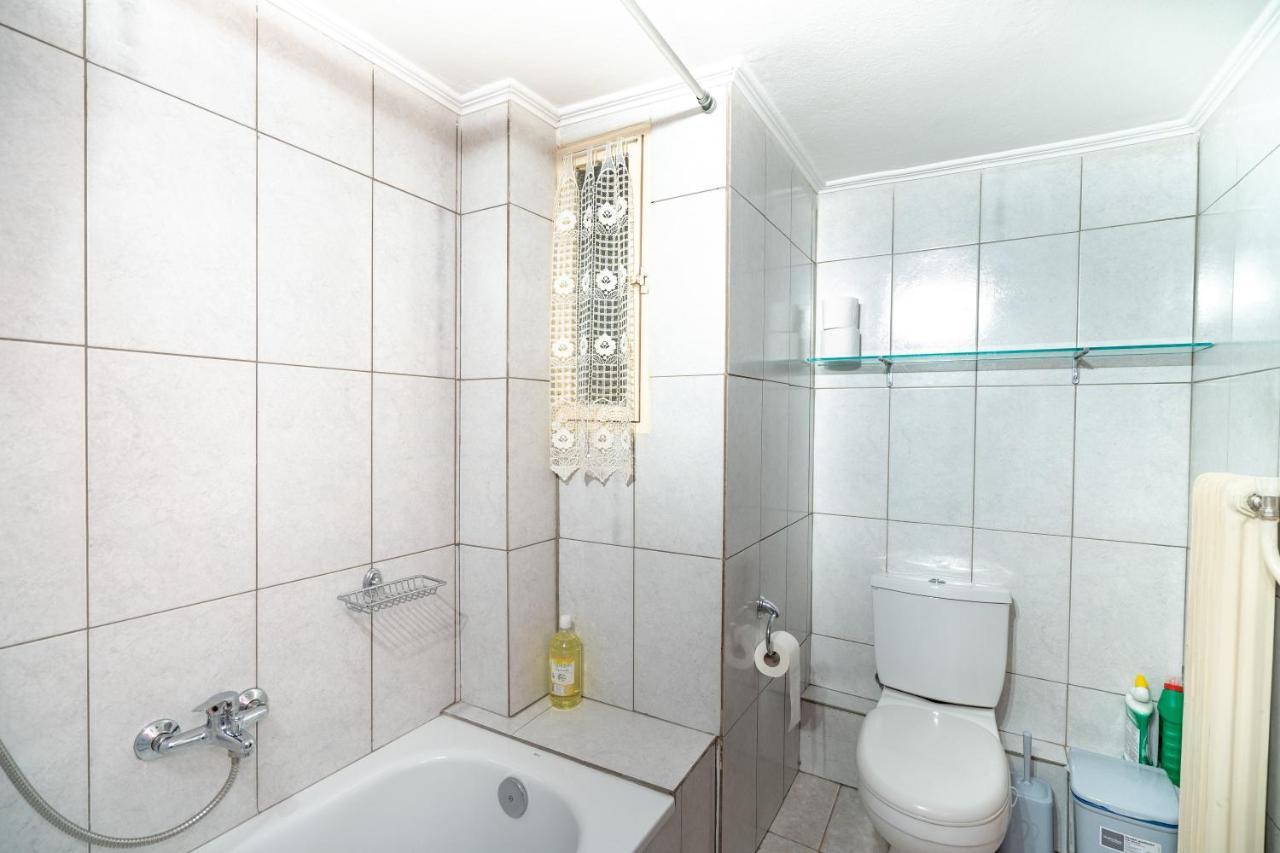 Ampelokipi Metro St. 2 Bedrooms 6 Pers. Apartment Ateny Zewnętrze zdjęcie